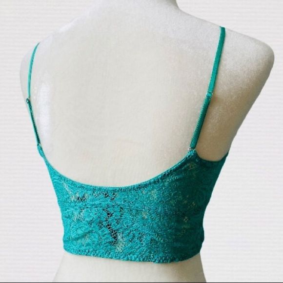 NWT Urban Outfitters Scoop Lace Cami Bralette - Picture 3 of 4